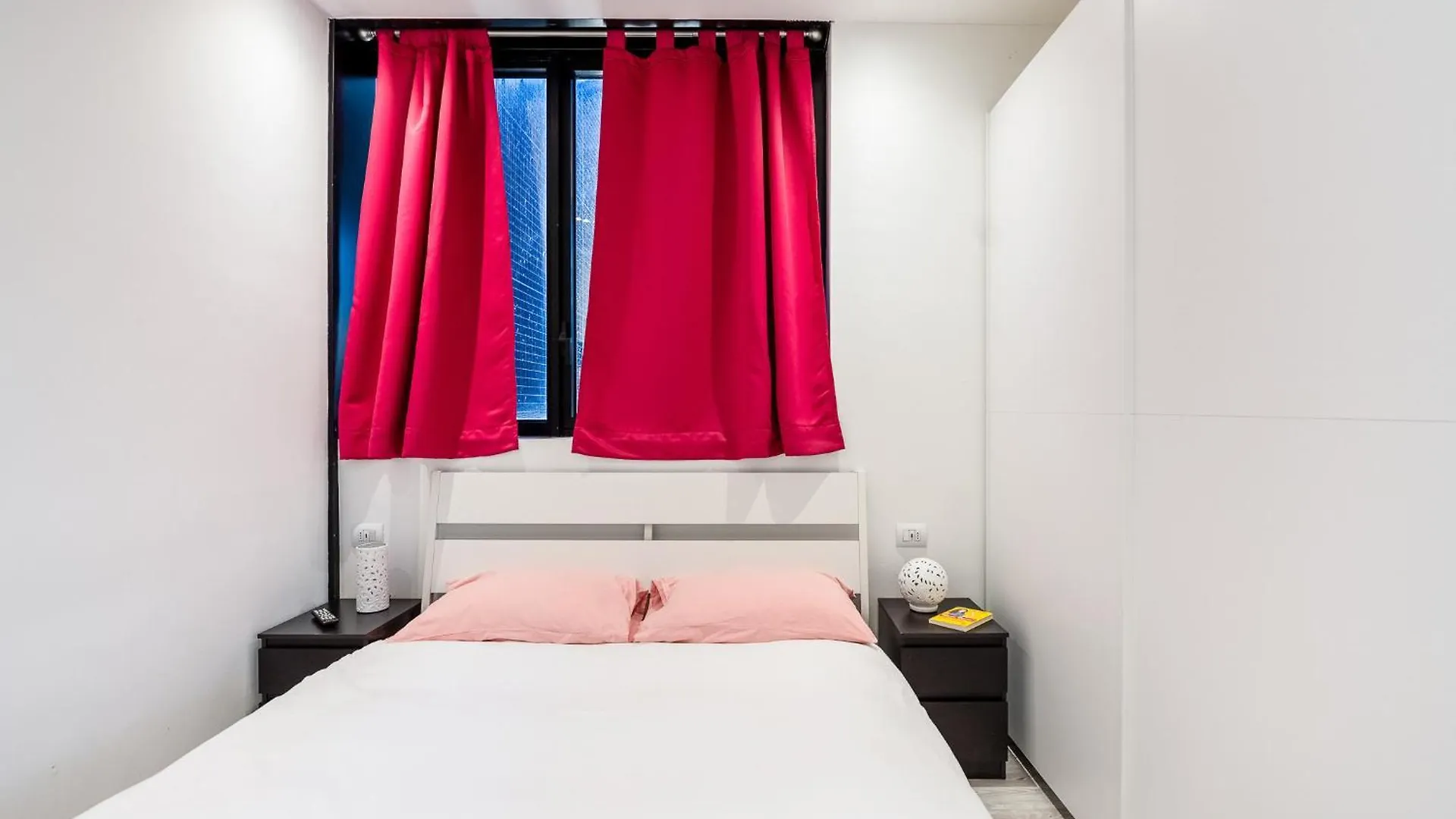 Apartment Appartamento Noto Milan